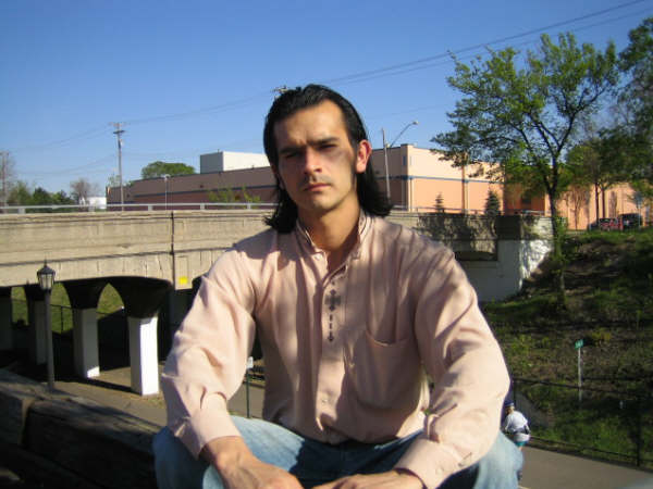 Se fingir que estoy alegre